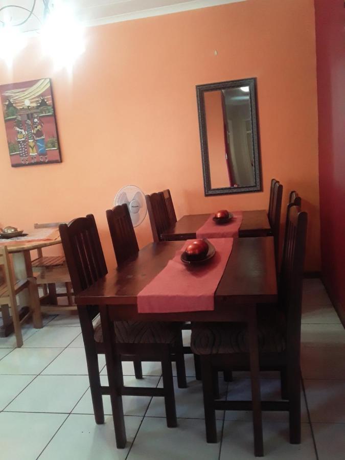 Vuya Nathi Bed And Breakfast Manzini Buitenkant foto