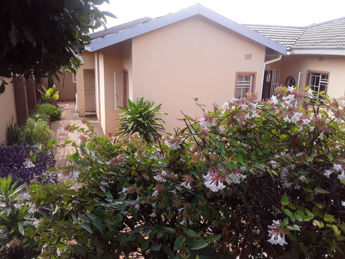 Vuya Nathi Bed And Breakfast Manzini Buitenkant foto